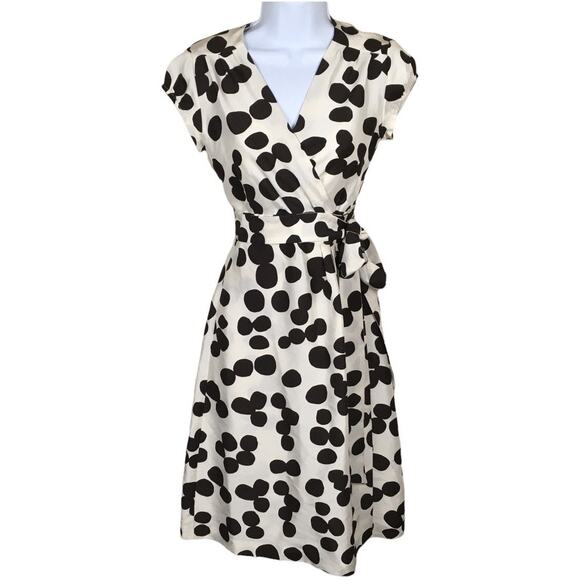 Banana‎ Republic Wrap Dress 100% Silk White Brown Polka Dot Cap Sleeve Women's 0 - Picture 1 of 16